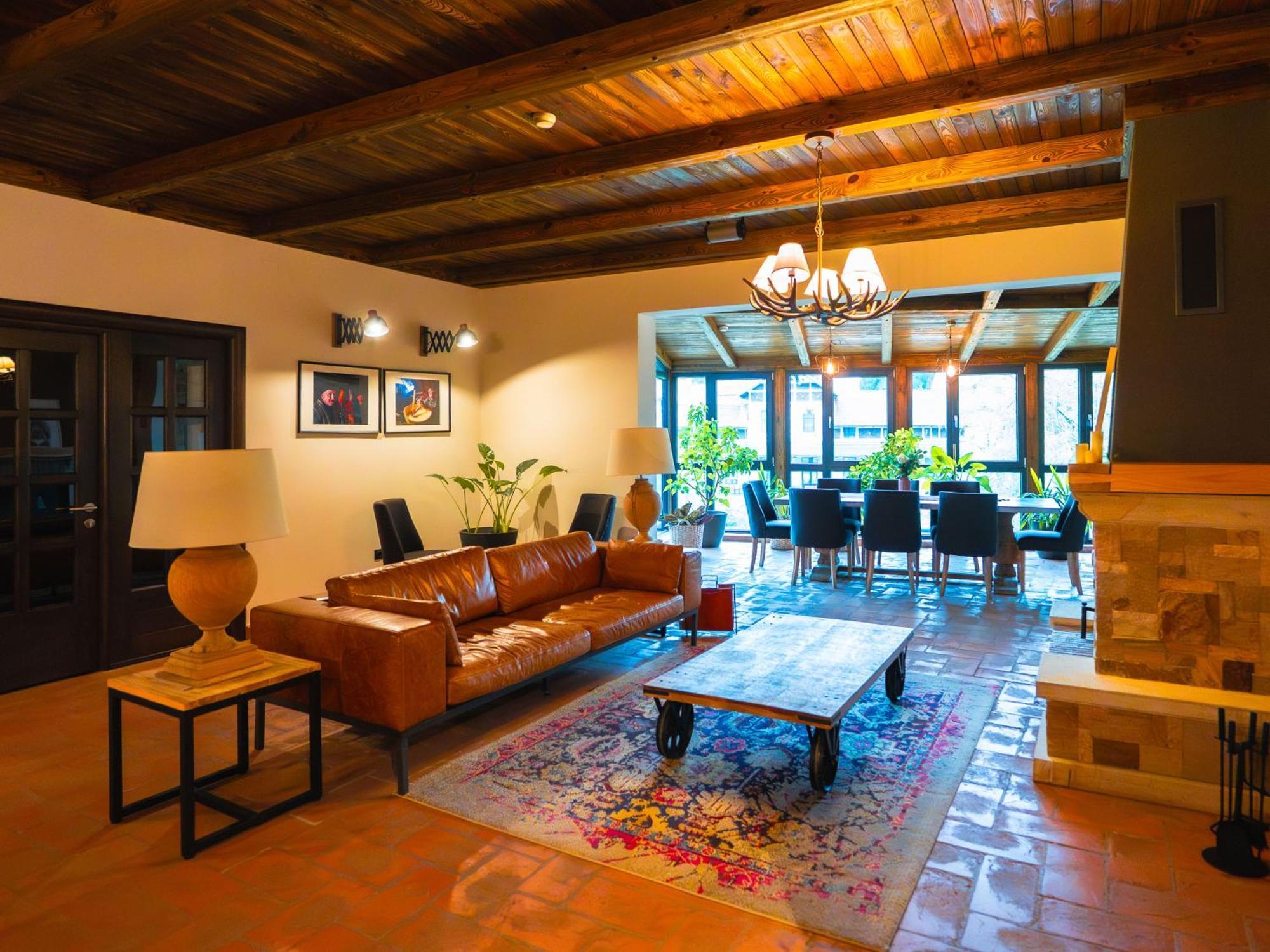 Kaban Boutique - 5Star Central Villa In Vatra Dornei Exteriér fotografie